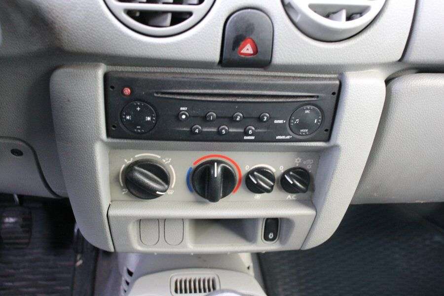 RENAULT KANGOO 1.5 DCI 45KW E4 lichte bestelwagen te koop bij opbod - Photo 25