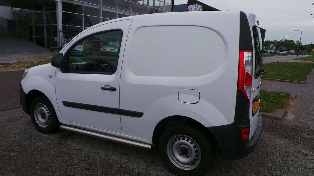 RENAULT Kangoo Express 1.5 dCi 75 Express Compact Comfort S&S Navigatie lichte bestelwagen - Photo 6