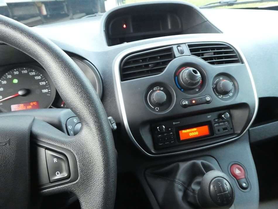 RENAULT Kangoo 1.5 airco gesloten bestelwagen - Photo 7