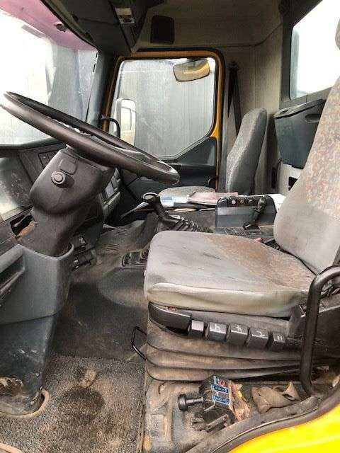 RENAULT KERAX 260-19 4X4 kipper vrachtwagen - Photo 6