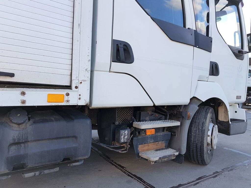RENAULT Midlum 150 DCi / Work Shop / Full Spring bakwagen - Photo 11