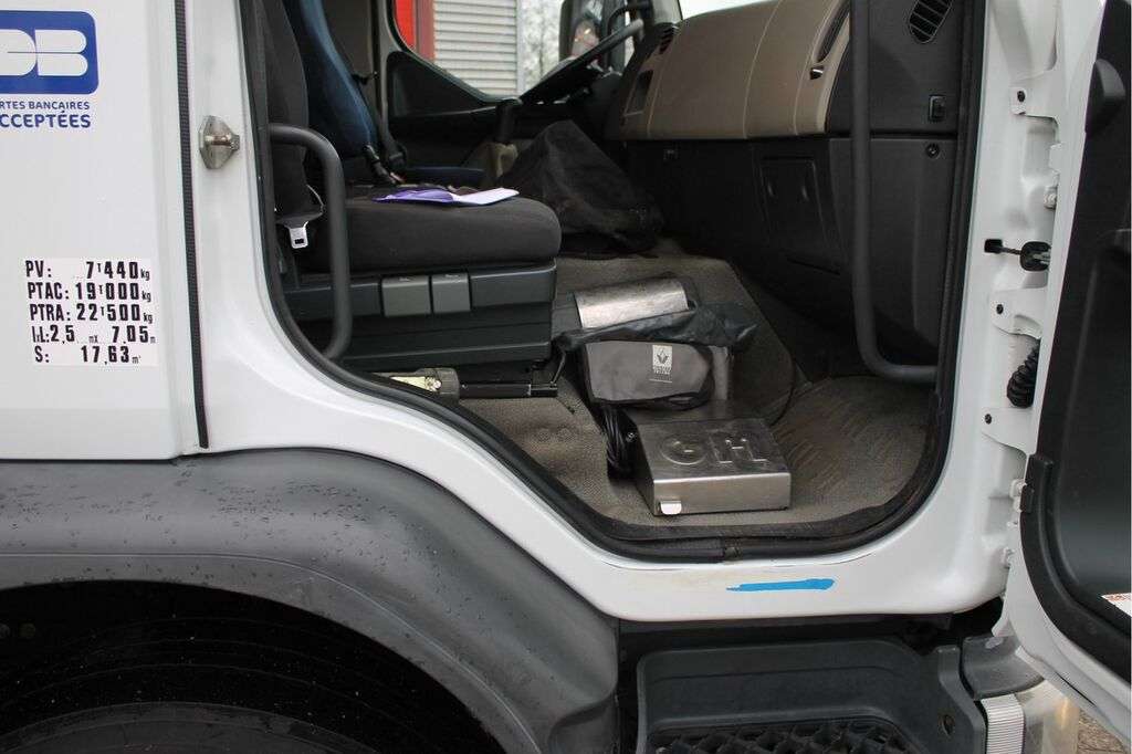 RENAULT Premium 19-280 Tankwagen euro 4 brandstoftruck - Photo 9
