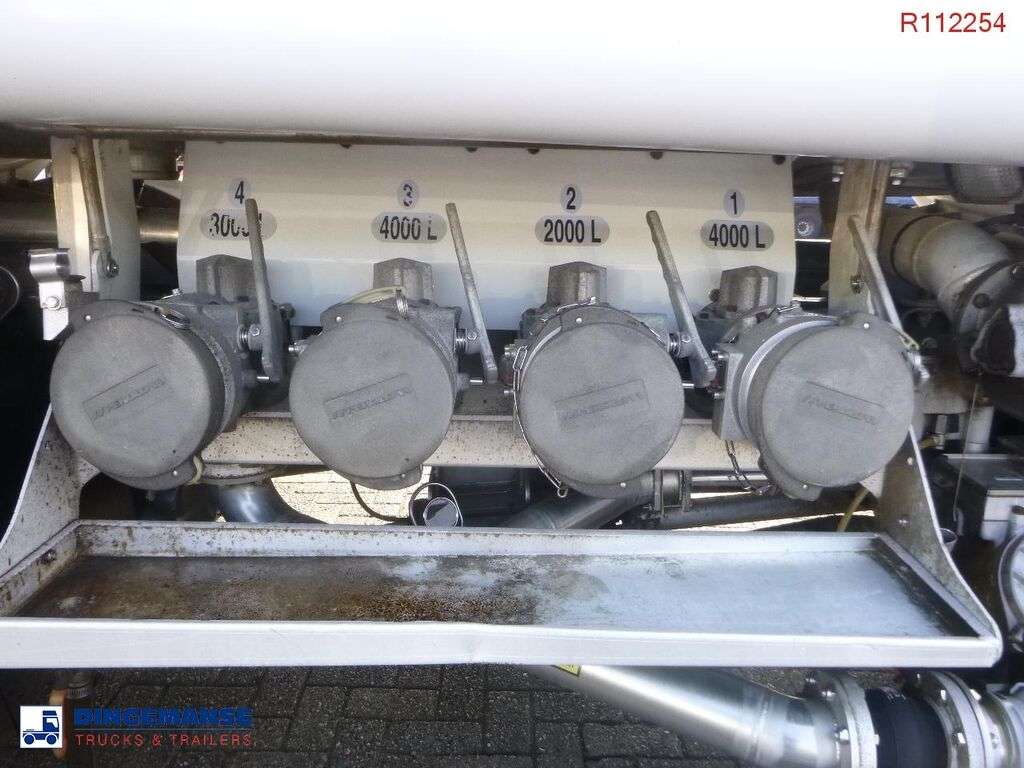 RENAULT Premium 270 dci 4x2 fuel tank 14 m3 / 4 comp brandstoftruck - Photo 5