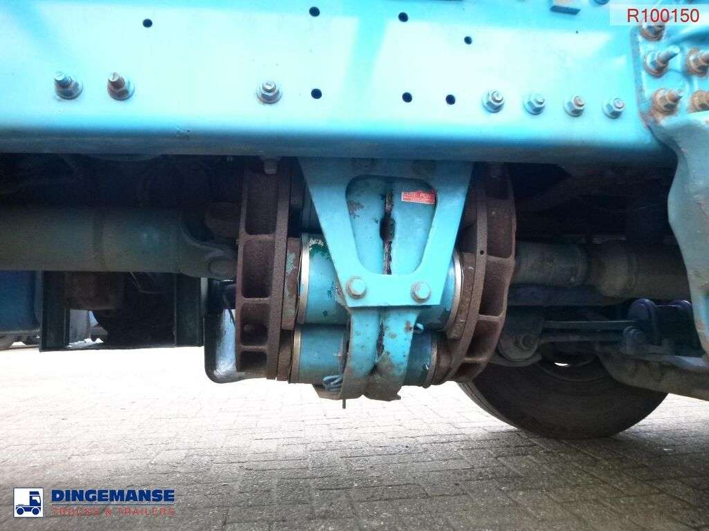 RENAULT Premium 320.26 6x2 gas tank 28.5 m3 gas tank truck - Photo 16