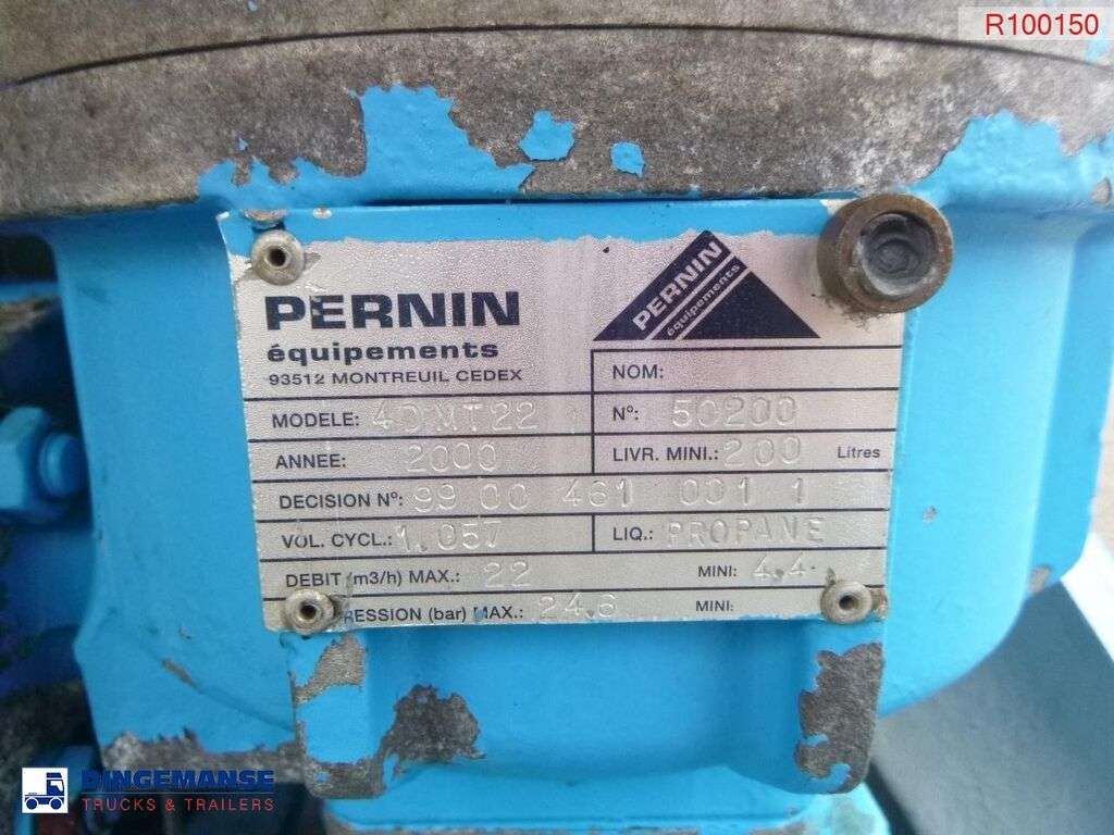 RENAULT Premium 320.26 6x2 gas tank 28.5 m3 gas tank truck - Photo 7